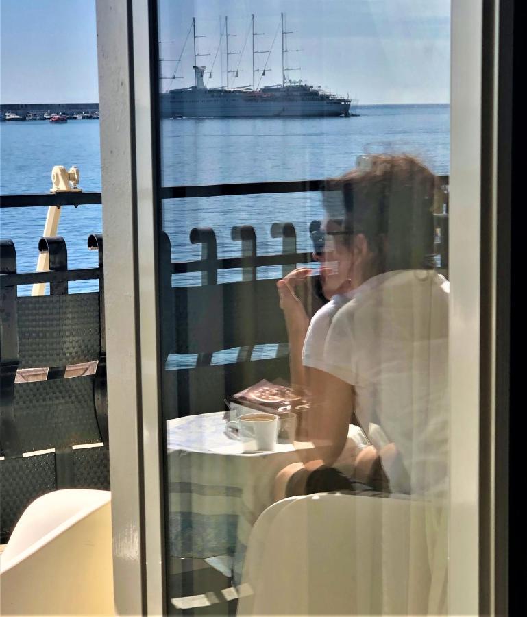 ジャルディーニ・ナクソスVacanzenaxos - Casa Frontemareアパートメント エクステリア 写真